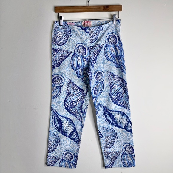 Lilly Pulitzer Resort Fit Pants Size 8 Stuffed Shells Print Cropped Blue - Picture 1 of 7